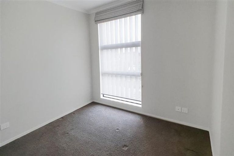 Photo of property in 5 Liquidambar Drive, Hobsonville, Auckland, 0616