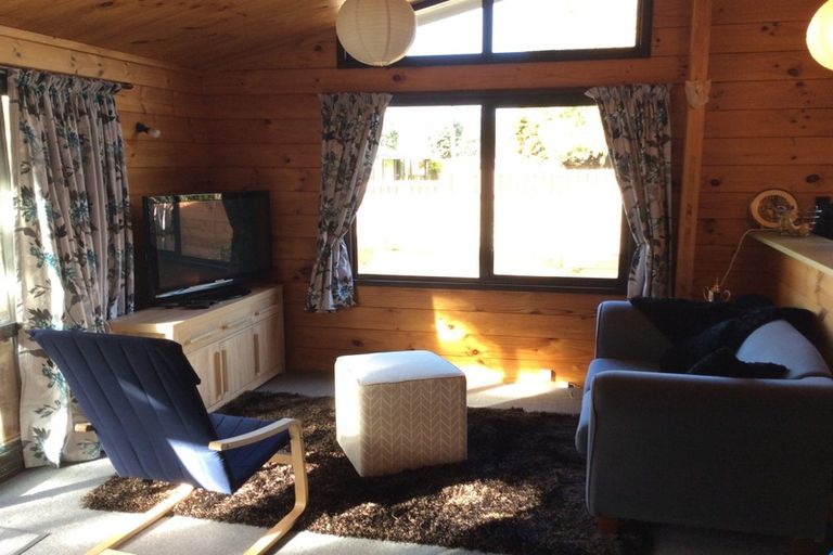 Photo of property in 6 Park Avenue, Waikanae, 5036