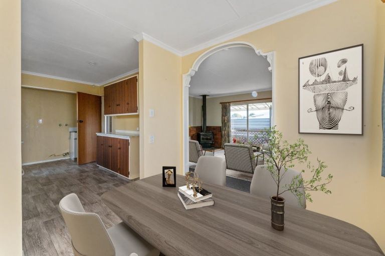 Photo of property in 24 Hillcrest Drive, Kelvin Grove, Palmerston North, 4414