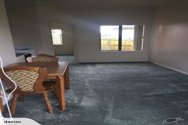 Photo of property in 1 Bernish Place, East Tamaki, Auckland, 2013
