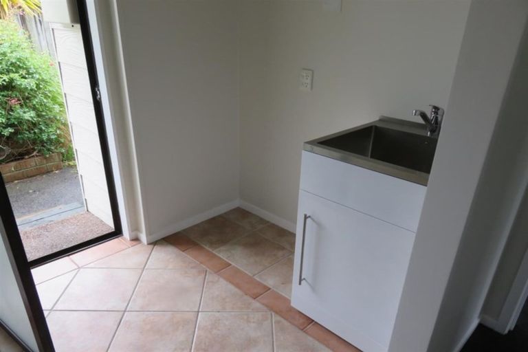 Photo of property in 63a/2 Colwill Road, Massey, Auckland, 0614