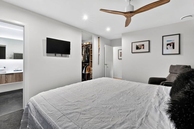 Photo of property in 19 Dunn Street, Lake Hawea, 9382