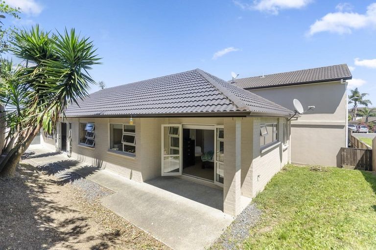 Photo of property in 32 Keepers Drive, Gulf Harbour, Whangaparaoa, 0930