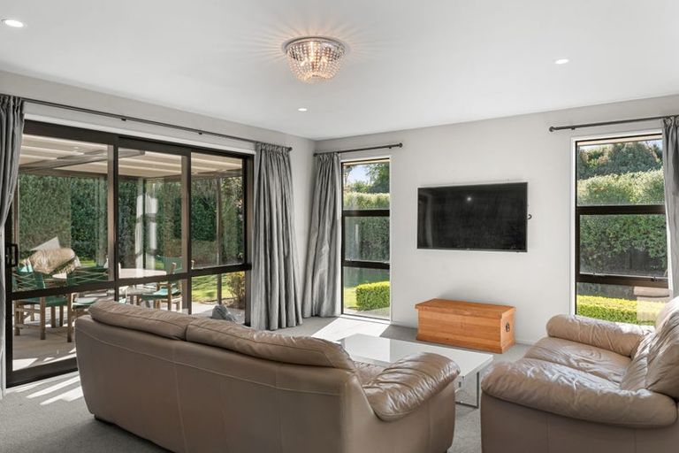 Photo of property in 59 Somerville Crescent, Aidanfield, Christchurch, 8025