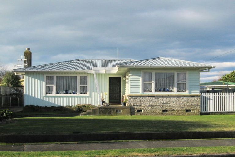 Photo of property in 6 Armour Place, Onekawa, Napier, 4110