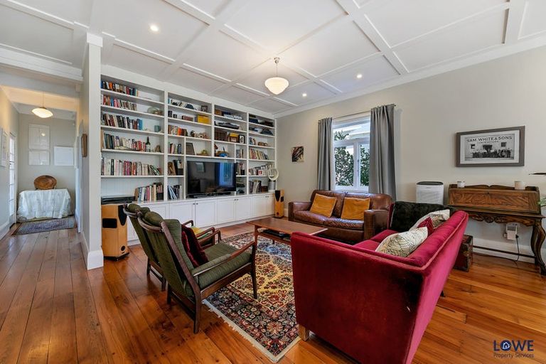 Photo of property in 60 Ngataringa Road, Devonport, Auckland, 0624