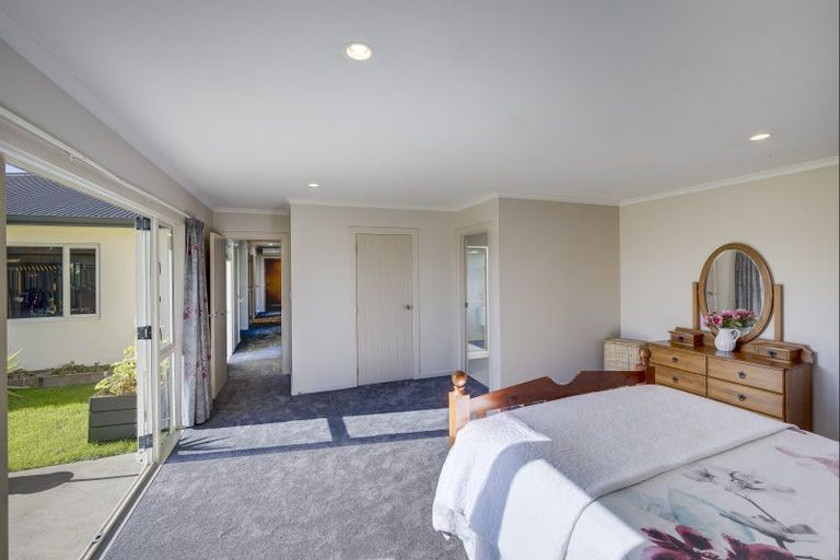 Photo of property in 6 Palliser Place, Poraiti, Napier, 4112
