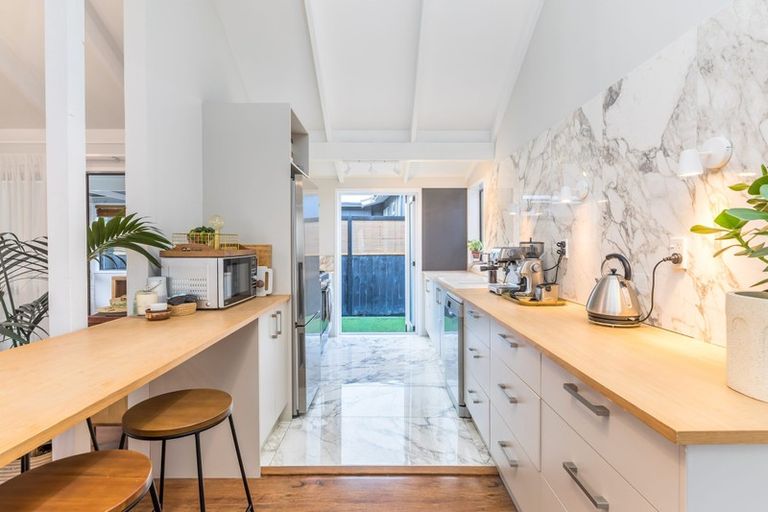 Photo of property in 18a Rosario Crescent, Red Beach, 0932