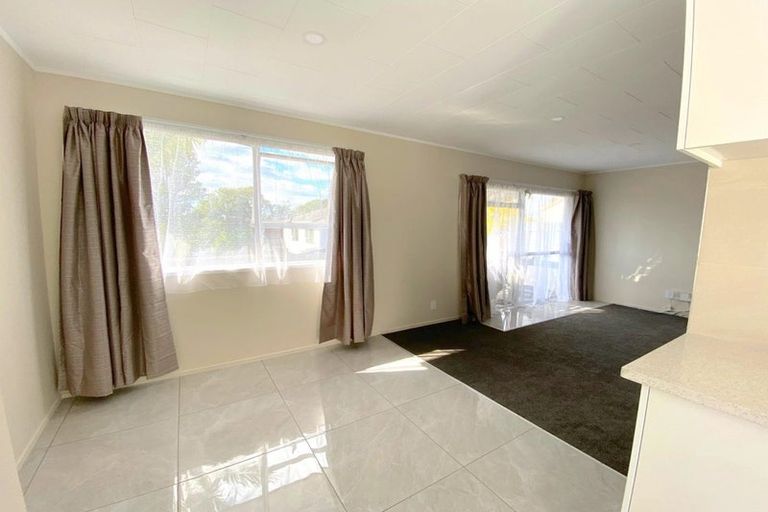 Photo of property in 1/20 Shalimar Place, Clover Park, Auckland, 2019
