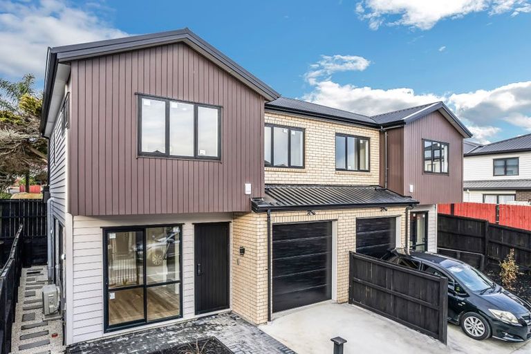 Photo of property in 2/97 Great South Road, Manurewa, Auckland, 2102