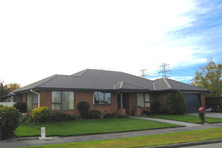 Photo of property in 2 Murfitt Place, Sockburn, Christchurch, 8042