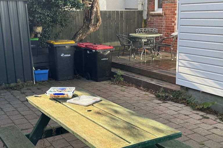 Photo of property in 991 George Street, North Dunedin, Dunedin, 9016