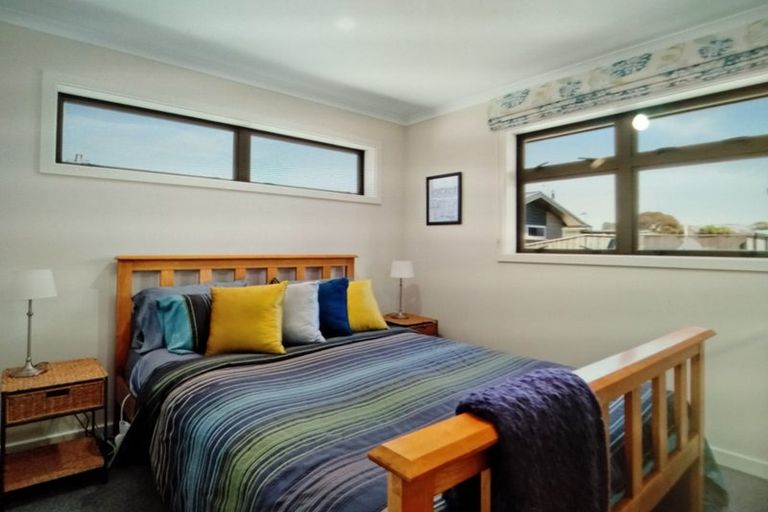 Photo of property in 4b Read Crescent, Clive, 4102