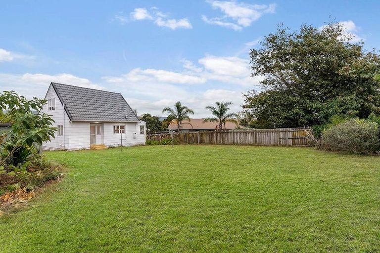 Photo of property in 3 Imperial Place, Henderson, Auckland, 0612