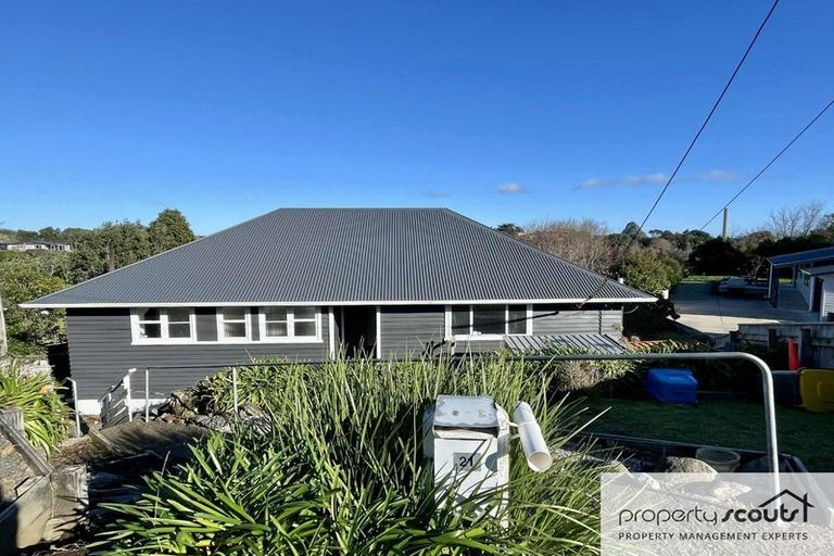 Photo of property in 21 Blackmore Street, Lynmouth, New Plymouth, 4310