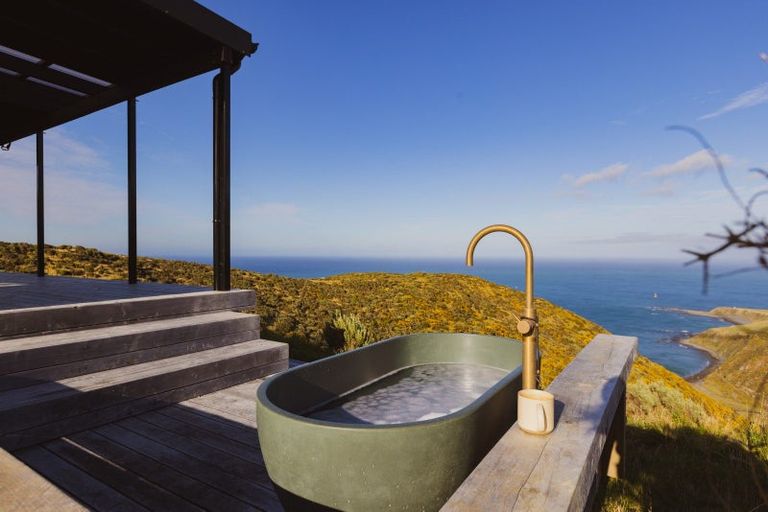 Photo of property in 74 Te Wai Komaru Way, Makara, Wellington, 6972