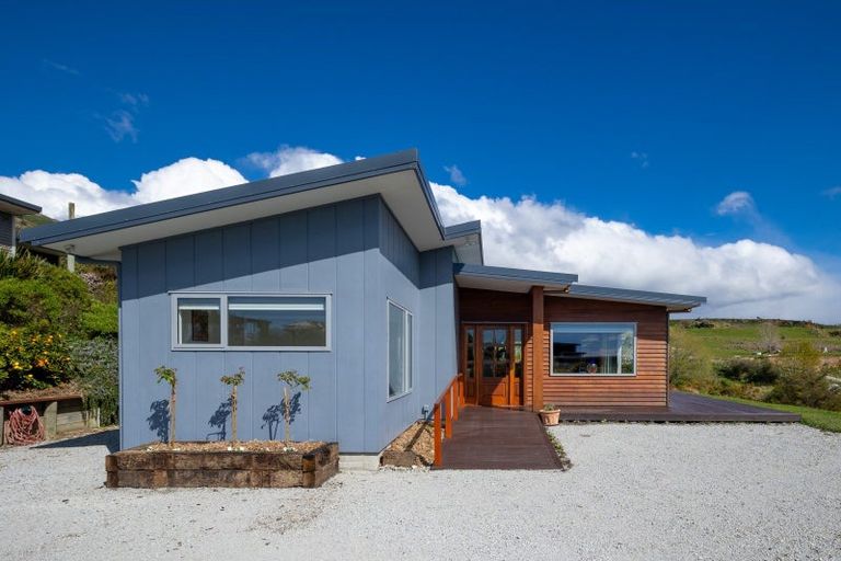 Photo of property in 19 Sandridge Terrace, Pohara, Takaka, 7183
