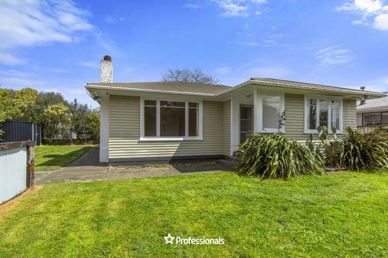 Photo of property in 18 Titoki Road, Raumati Beach, Paraparaumu, 5032