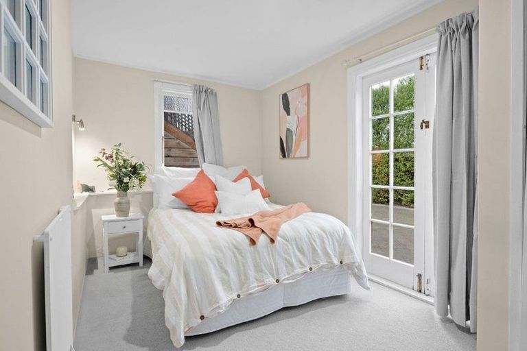 Photo of property in 21 Dinsdale Road, Dinsdale, Hamilton, 3204