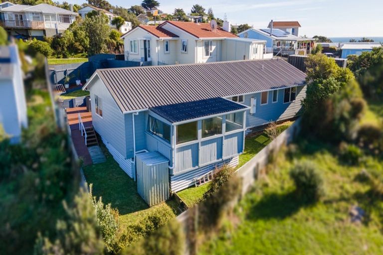 Photo of property in 24a Hiwi Crescent, Titahi Bay, Porirua, 5022