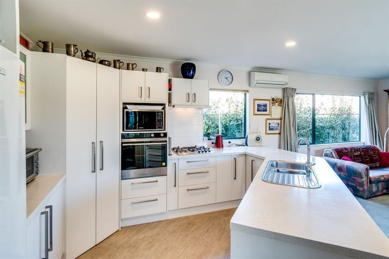 Photo of property in 3 Palace Court, Taradale, Napier, 4112