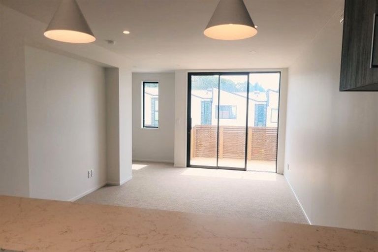 Photo of property in 39 Holystone Road, Whitby, Porirua, 5024