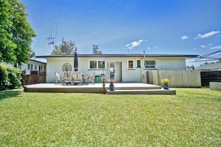 Photo of property in 5 Mountbatten Place, Te Puke, 3119