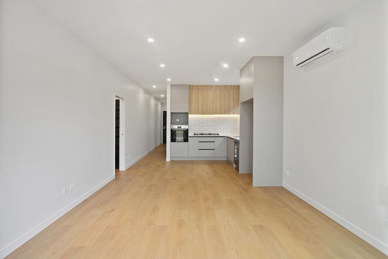 Photo of property in 68 Puwha Street, Massey, Auckland, 0614