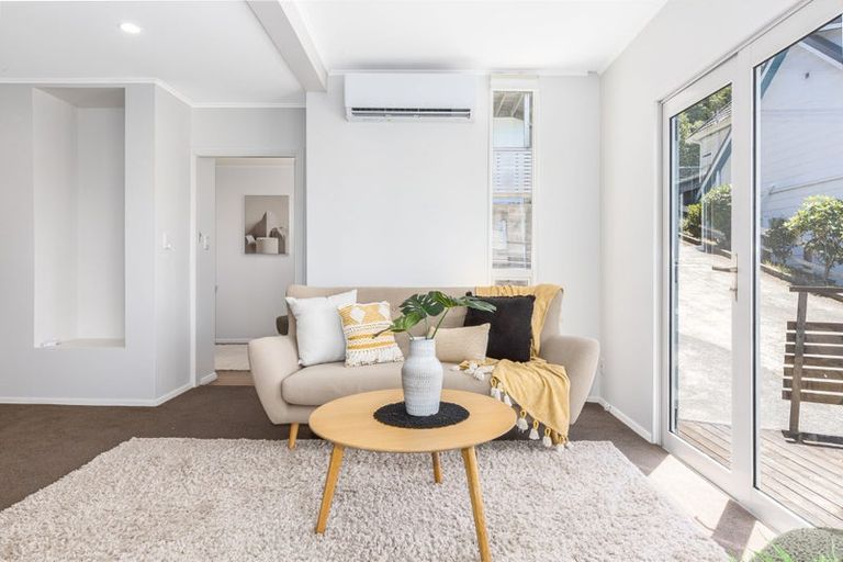 Photo of property in 17 Waru Street, Khandallah, Wellington, 6035