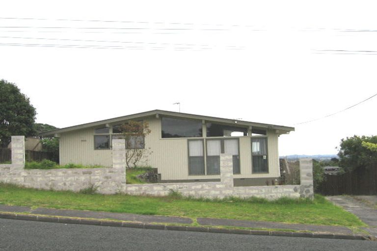 Photo of property in 24 Stanley Road, Glenfield, Auckland, 0629
