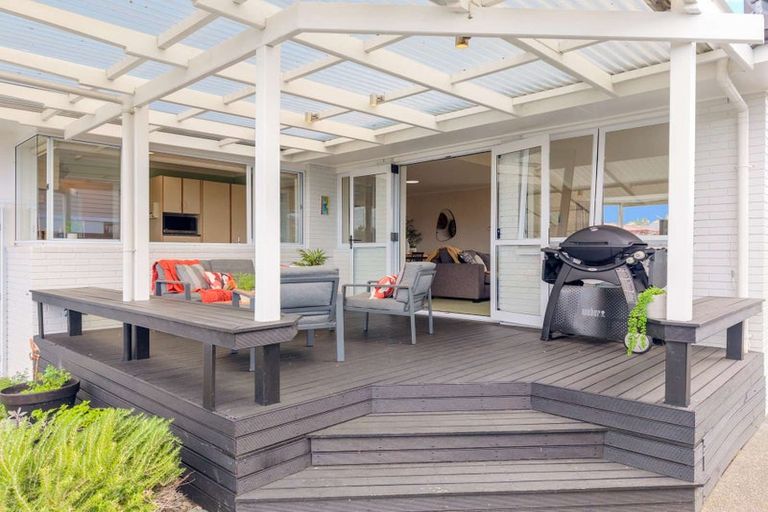 Photo of property in 25 Hillcrest Road, Otumoetai, Tauranga, 3110