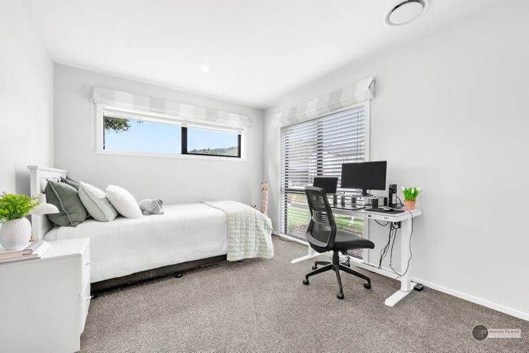 Photo of property in 24 Castletown Street, Wallaceville, Upper Hutt, 5018