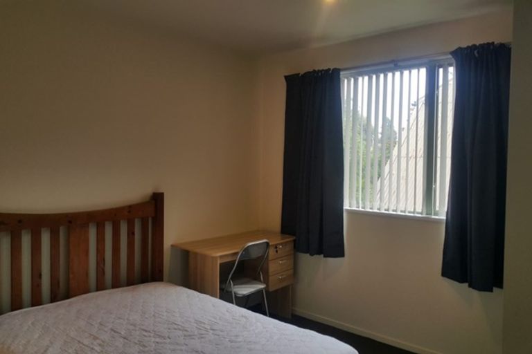 Photo of property in 100 Rattray Street, Riccarton, Christchurch, 8041