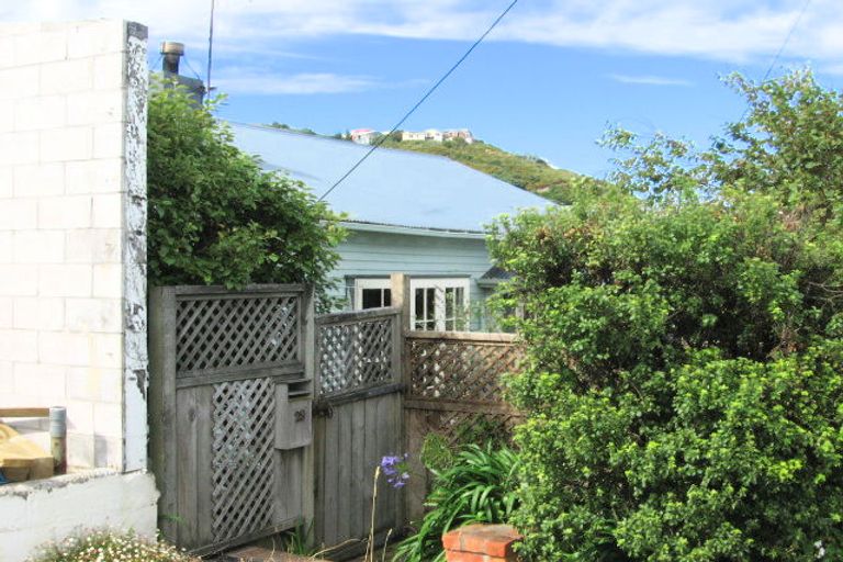 Photo of property in 29 Tiber Street, Island Bay, Wellington, 6023