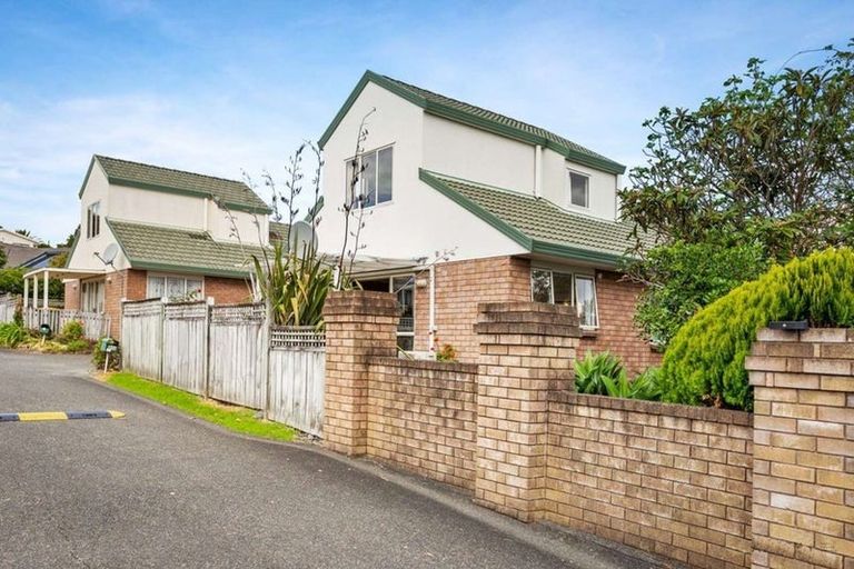 Photo of property in 39a Central Park Drive, Te Atatu South, Auckland, 0610