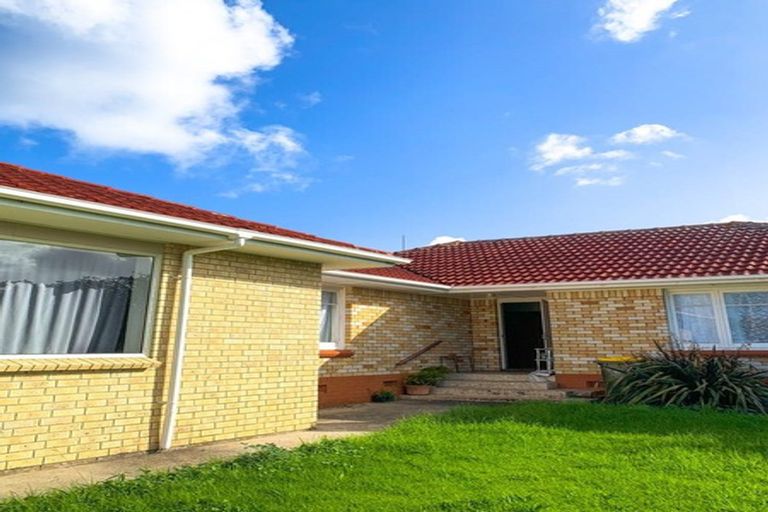 Photo of property in 44 Birdwood Avenue, Papatoetoe, Auckland, 2025