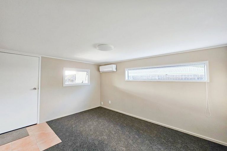 Photo of property in 6/125a Birkdale Road, Birkdale, Auckland, 0626