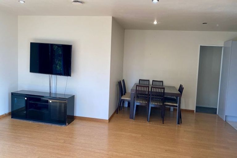 Photo of property in 79a Stanley Road, Glenfield, Auckland, 0629