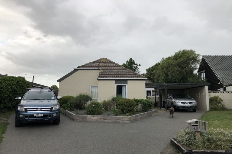 Photo of property in 12 Heathglen Avenue, Parklands, Christchurch, 8083