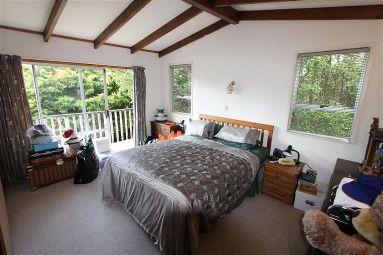 Photo of property in 107 Konini Road, Titirangi, Auckland, 0604