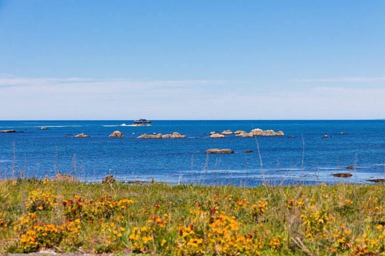 Photo of property in 41 South Bay Parade, South Bay, Kaikoura, 7300