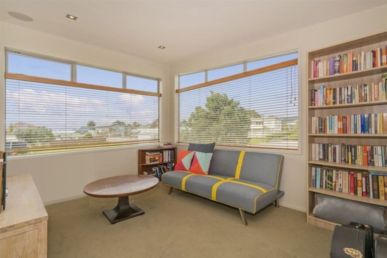 Photo of property in 20 Pacific Place, Whitianga, 3510