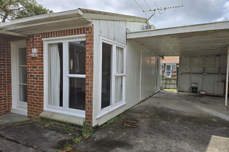 Photo of property in 1/68 Titirangi Road, New Lynn, Auckland, 0600