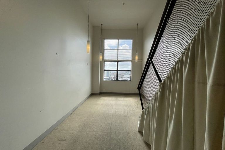 Photo of property in Urbane Apartments, 43/29 Webb Street, Mount Cook, Wellington, 6011