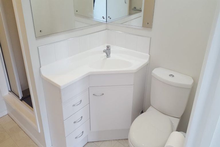 Photo of property in 31 Arkles Strand, Arkles Bay, Whangaparaoa, 0932