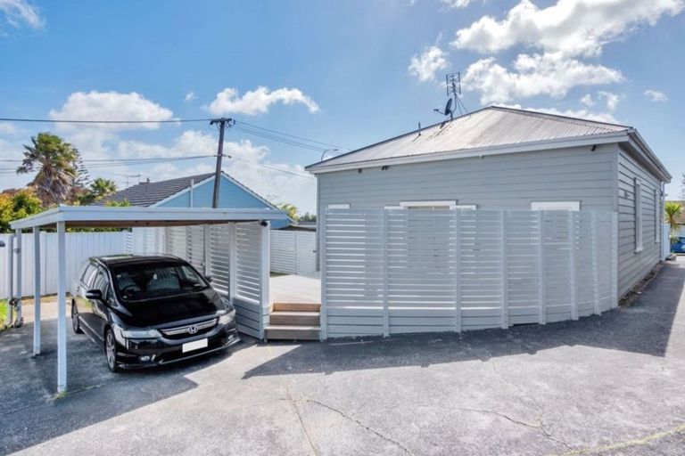 Photo of property in 1/80 Birkenhead Avenue, Birkenhead, Auckland, 0626