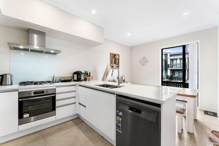 Photo of property in 12 Malcolm Calder Road, Hobsonville, Auckland, 0616