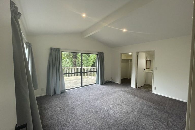 Photo of property in 44u6 Allington Road, Karori, Wellington, 6012
