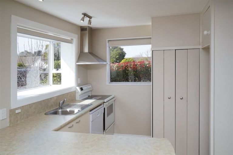 Photo of property in 15 Inwoods Road, Parklands, Christchurch, 8083