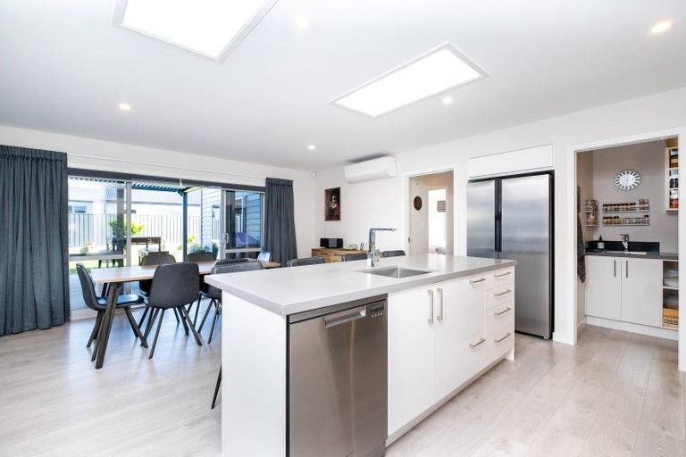 Photo of property in 8 Mckay Close, Frimley, Hastings, 4120